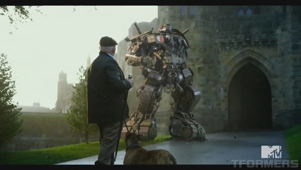 Transformers The Last Knight MTV Awards Clip Screencap Gallery 12 (12 of 55)